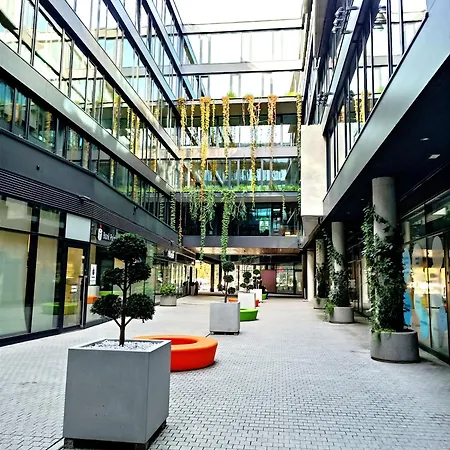 Alfahome Manupark Parking Gratis