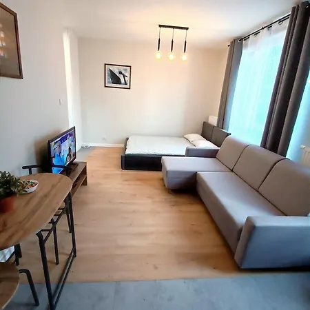 Alfahome Manupark Parking Gratis Lodz